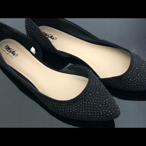 Mossimo Pointed Toe Cut Out Flats